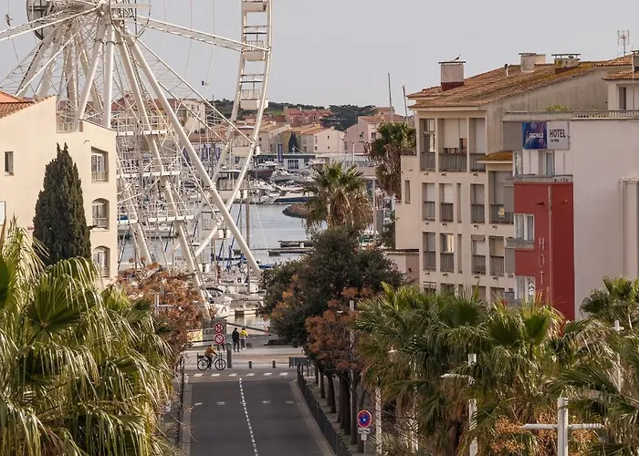 Hotel Brit Opal Centre Port 3*