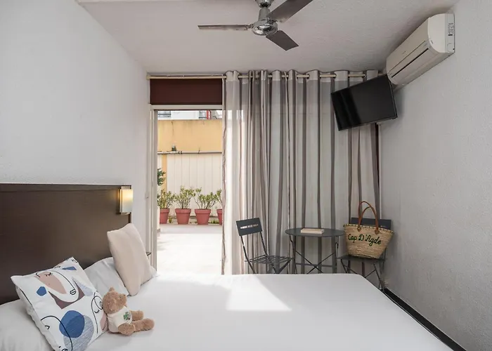 Brit Opal Centre Port Hotel