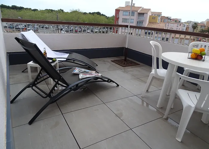 Hotel Brit Opal Centre Port 3*