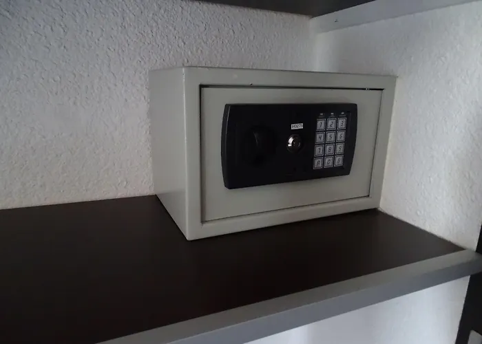 Brit Opal Centre Port