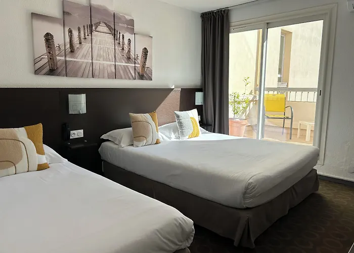 Hotel Brit Opal Centre Port 3*